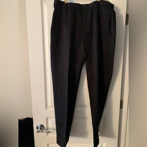 Haggar Men's Classic Black Dress Pant.